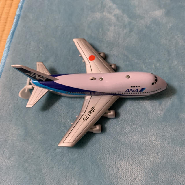 Ana 全日本空輸 Ana 飛行機 Ja8175 くるくる天井を回る おもちゃの通販 By プロフィール必読 エーエヌエー ゼンニッポンクウユ ならラクマ