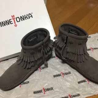 ミネトンカ(Minnetonka)の美品 ミネトンカのフリンジブーツ(ブーツ)