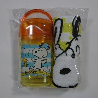 スヌーピー(SNOOPY)の一点限り❗新品 SNOOPY おしぼりセット おしぼり＆ケース付 (弁当用品)