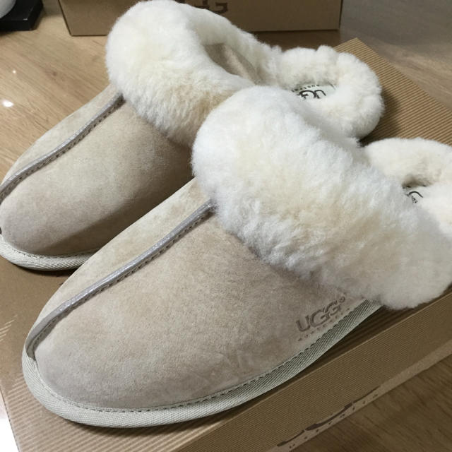 UGG(アグ)のUGG インテリア/住まい/日用品のインテリア小物(スリッパ/ルームシューズ)の商品写真