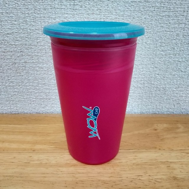 WOW cap こぼれないコップ キッズ/ベビー/マタニティの授乳/お食事用品(マグカップ)の商品写真