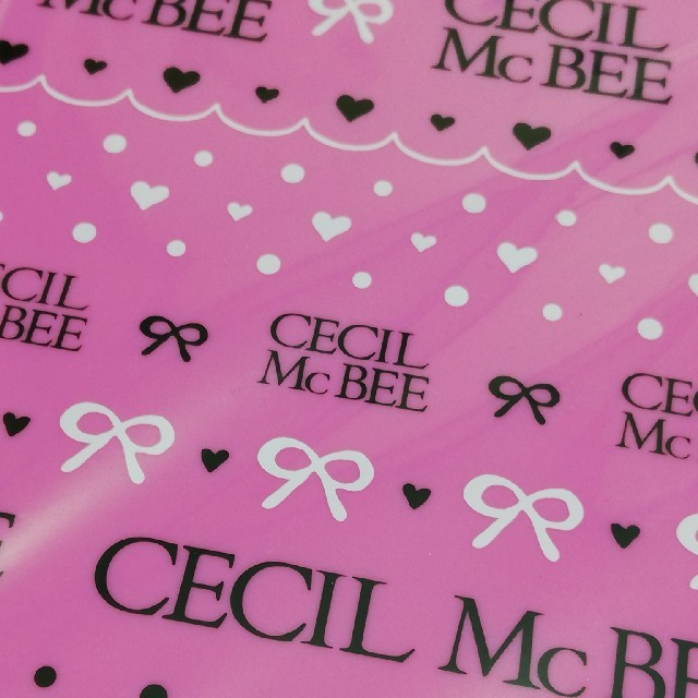 CECIL McBEE(セシルマクビー)の新品未開封★セシルマクビーピンクロゴ入りミラー★希少 レディースのファッション小物(ミラー)の商品写真