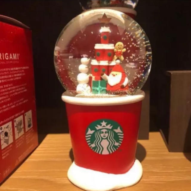 Starbucks Coffee(スターバックスコーヒー)のスタバ クリスマス 2018 スノードーム インテリア/住まい/日用品のインテリア小物(置物)の商品写真