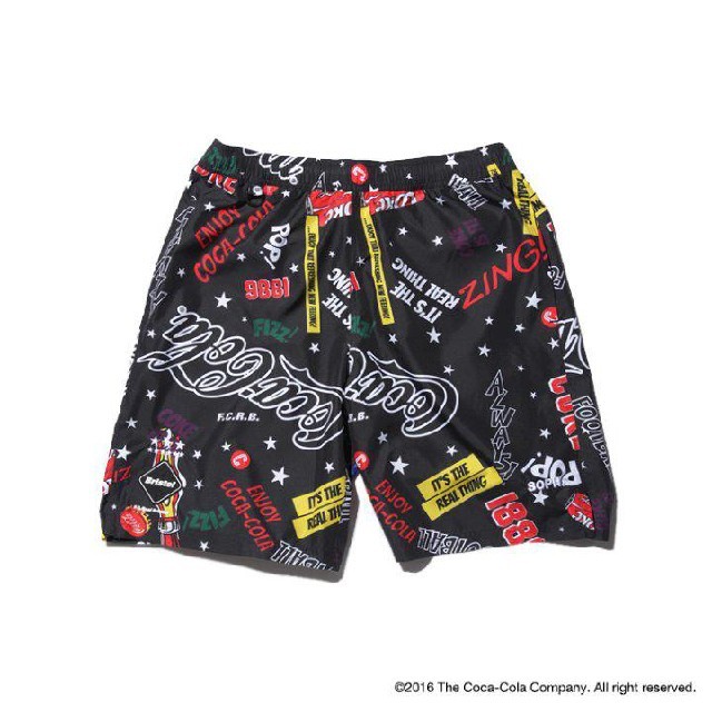 F.C.R.B.(エフシーアールビー)の黒M 16SS FCRB COCA-COLAコカコーラSHORTSショーツ

 メンズのパンツ(ショートパンツ)の商品写真