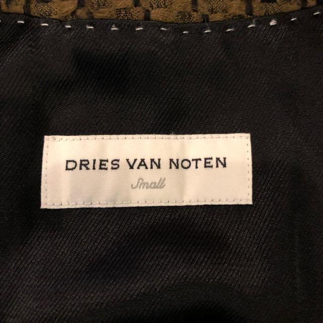 DRIES VAN NOTEN(ドリスヴァンノッテン)のドリス ヴァン ノッテン コート dries van noten レディースのジャケット/アウター(ロングコート)の商品写真