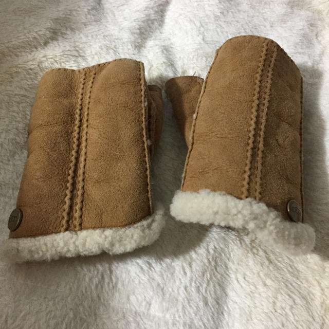 UGG(アグ)のugg 指なし 手袋 レディースのファッション小物(手袋)の商品写真