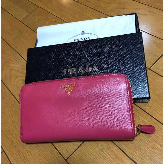 PRADA プラダ 長財布 ピンクレディース