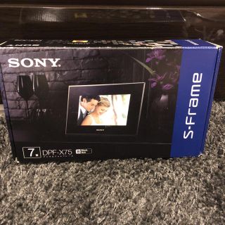 ソニー(SONY)のsonyデジタルフォトフレーム  dpf-x75(フォトフレーム)