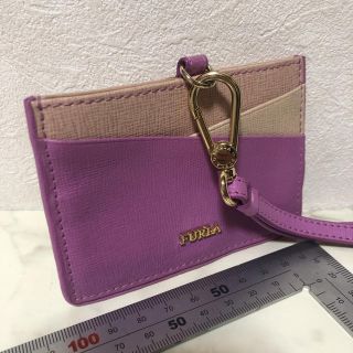 フルラ(Furla)の美品 フルラ パスケース(名刺入れ/定期入れ)