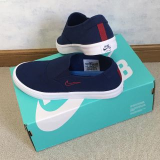 ナイキ(NIKE)の新品 タグあり NIKE スリッポン スニーカー 23.5 ネイビー(スニーカー)