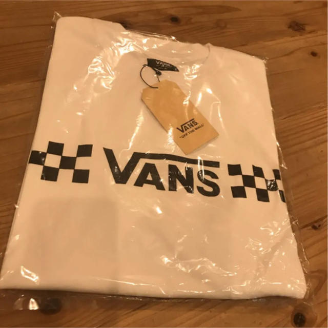 VANS(ヴァンズ)の新品未使用 VANS Mサイズ ロンT レディースのトップス(Tシャツ(長袖/七分))の商品写真