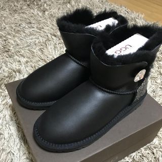 アグ(UGG)のUGG レザーショートブーツ(ブーツ)