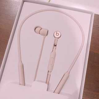 アップル(Apple)のbeatsx マットゴールド 新品(ヘッドフォン/イヤフォン)