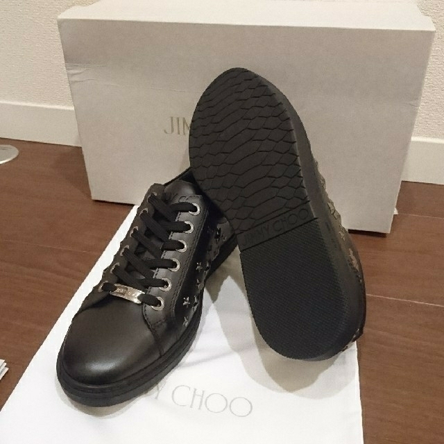 JIMMY CHOO(ジミーチュウ)のジミーチュウ  レザー スタッズ  スニーカースリッポン メンズの靴/シューズ(スニーカー)の商品写真