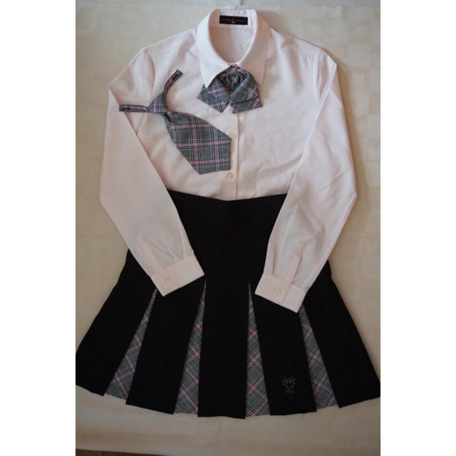 HIROMICHI NAKANO(ヒロミチナカノ)の美品✿ヒロミチナカノ✿式服（160） キッズ/ベビー/マタニティのキッズ服女の子用(90cm~)(ドレス/フォーマル)の商品写真