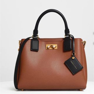 チャールズアンドキース(Charles and Keith)のCHARLES & KEITH 美品(ショルダーバッグ)