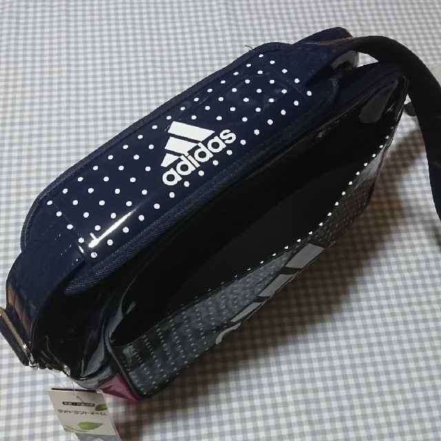 adidas(アディダス)のみける様専用 adidas エナメルバッグ S ネイビー&ピンク 新品 スポーツ/アウトドアのスポーツ/アウトドア その他(その他)の商品写真