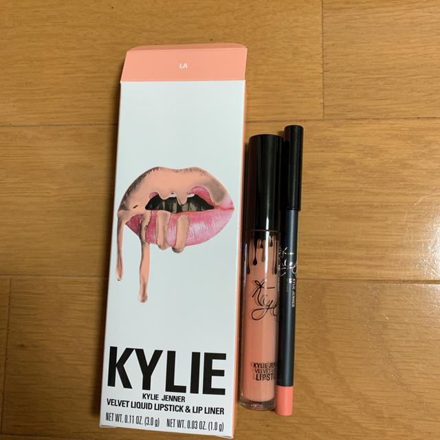 Kylie Cosmetics(カイリーコスメティックス)のkylie cosmetics LA コスメ/美容のベースメイク/化粧品(口紅)の商品写真