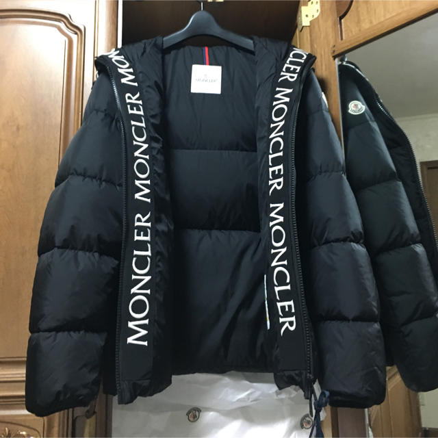 MONCLER - 新作 モンクレール ダウンの通販 by パンダ's shop｜モンクレールならラクマ