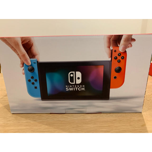 Nintendo Switch(ニンテンドースイッチ)の新品未使用 ニンテンドー スイッチ &  液晶保護フィルム Switch エンタメ/ホビーのゲームソフト/ゲーム機本体(家庭用ゲーム機本体)の商品写真