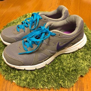 ナイキ(NIKE)のNIKE スニーカー ランニングシューズ グレー パープル ブルー(スニーカー)