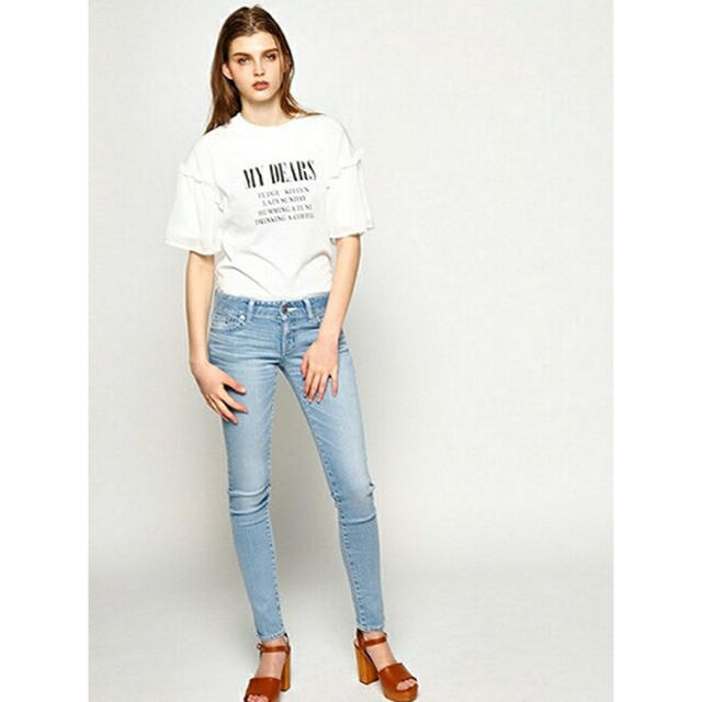 moussy(マウジー)のmoussy POWDER SKINNY 新品定価17064円 レディースのパンツ(デニム/ジーンズ)の商品写真