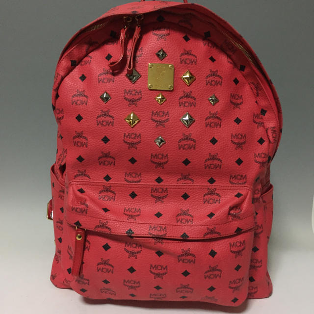 MCM - MCM 赤 リュック Lサイズ スタッズ バックパック ユニセックス