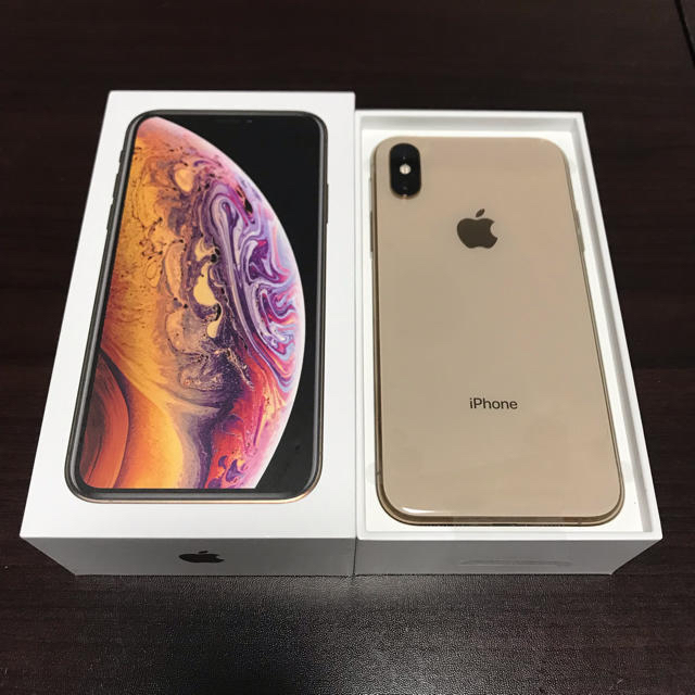 Apple(アップル)の新品同様 iPhoneXs maxゴールド 256gb ソフトバンク スマホ/家電/カメラのスマートフォン/携帯電話(スマートフォン本体)の商品写真