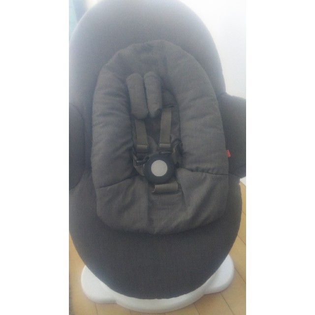 Stokke(ストッケ)のneko1023さま専用 美品 STOKKE バウンサー キッズ/ベビー/マタニティの寝具/家具(その他)の商品写真