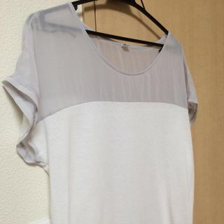 ユニクロ(UNIQLO)の【美品】トレンドのシースルーTシャツ(Tシャツ(半袖/袖なし))