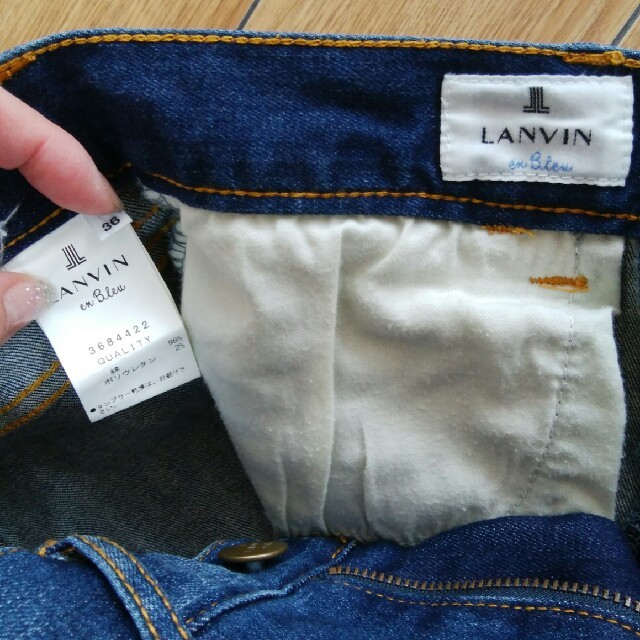 LANVIN en Bleu(ランバンオンブルー)のあーたん様専用　ﾗﾝﾊﾞﾝｵﾝﾌﾞﾙｰ　デニムパンツ レディースのパンツ(カジュアルパンツ)の商品写真