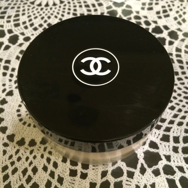 CHANEL フェイスパウダー