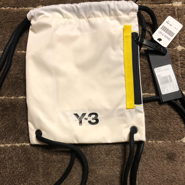 Y-3(ワイスリー)の新品未使用はY-3 ワイスリー gym バッグ リュック 白 ホワイト 男女兼用 メンズのバッグ(バッグパック/リュック)の商品写真