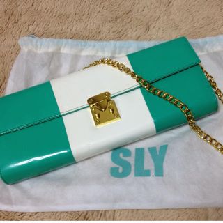 スライ(SLY)のSLY♡2wayエナメルバッグ(クラッチバッグ)