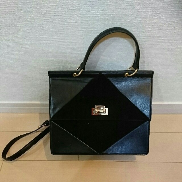 BLISS POINT(ブリスポイント)の新品 ブリスポイント レトロデザイン 2WAYバッグ レディースのバッグ(ショルダーバッグ)の商品写真