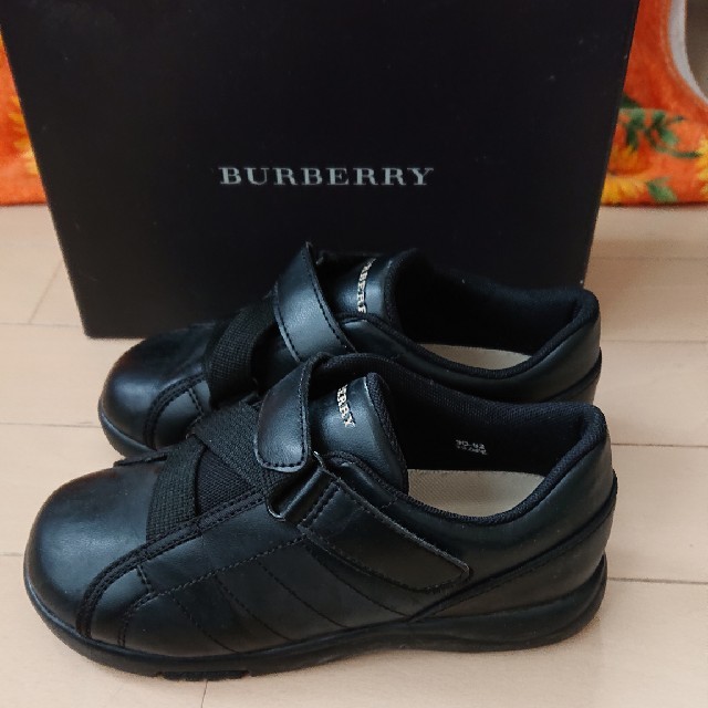 BURBERRY(バーバリー)のBURBERRYバーバリー靴20cm キッズ/ベビー/マタニティのキッズ靴/シューズ(15cm~)(フォーマルシューズ)の商品写真