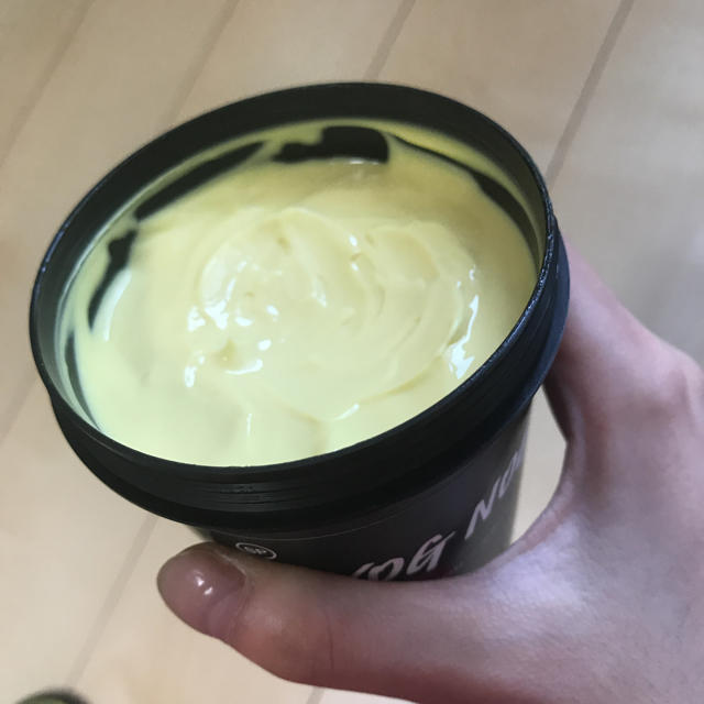 LUSH(ラッシュ)のYOG NOGボディーローション コスメ/美容のボディケア(ボディローション/ミルク)の商品写真