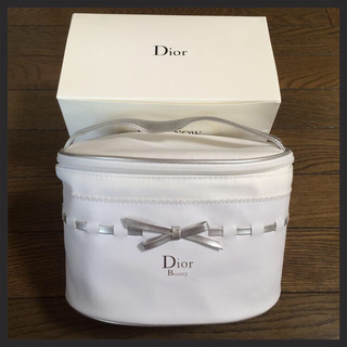 クリスチャンディオール(Christian Dior)の未使用♡ディオール 白 リボンポーチ(ポーチ)