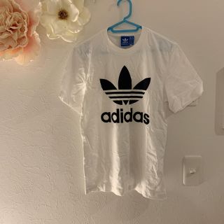 アディダス(adidas)のadidas Tシャツ(Tシャツ(半袖/袖なし))