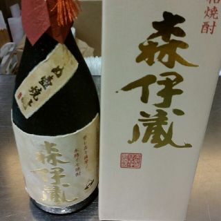 送料無料　森伊蔵　720ml　金ラベル(焼酎)