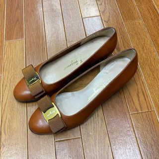 サルヴァトーレフェラガモ(Salvatore Ferragamo)の★フェラガモ  パンプス★(ハイヒール/パンプス)