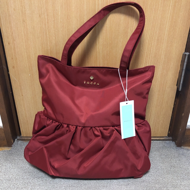 トートバッグ新品♡TOCCA フリルトートバッグ