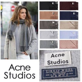 ACNE(マフラー/ショール ・ ブルー・ネイビー/青色系)のフリマ ACNE(マフラー/ショール ・ ブルー・ネイビー/青色系)のフリマ