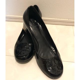 トリーバーチ(Tory Burch)のトリーバーチ エナメル パンプス 黒 9M ブラック(ハイヒール/パンプス)