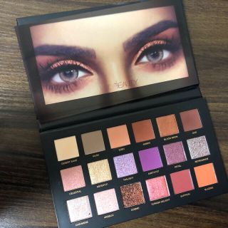 セフォラ(Sephora)のHUDA BEAUTY(アイシャドウ)