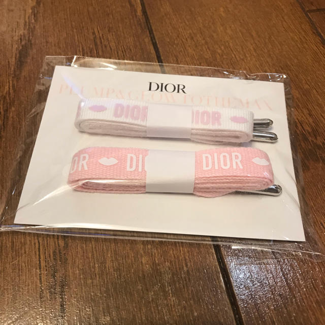 Christian Dior(クリスチャンディオール)の【お値下げします！】伊勢丹限定♡DIOR ノベルティー  ブレスレット エンタメ/ホビーのコレクション(ノベルティグッズ)の商品写真