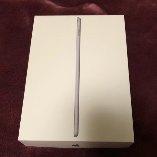 iPad(アイパッド)の6世代 iPad 128GB Wifiモデル ｽﾍﾟｰｽｸﾞﾚｲ スマホ/家電/カメラのPC/タブレット(タブレット)の商品写真