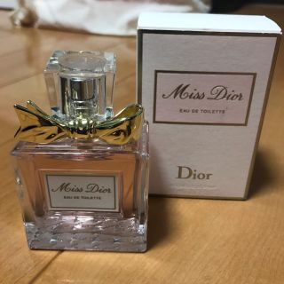 クリスチャンディオール(Christian Dior)のクリスチャンディオール 香水 50ミリ リボン ゴール(香水(女性用))