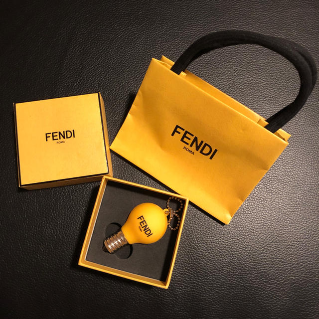 FENDI(フェンディ)のFENDI USB スマホ/家電/カメラのPC/タブレット(PC周辺機器)の商品写真