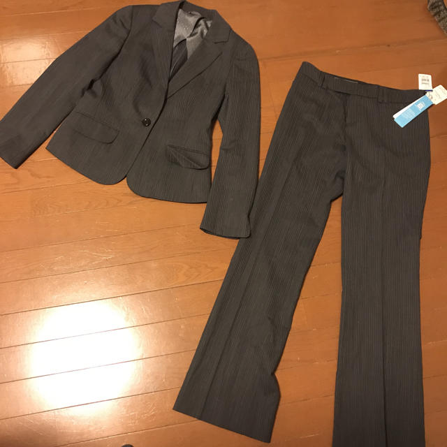 新品タグ付きn lineのパンツスーツ サイズ7号